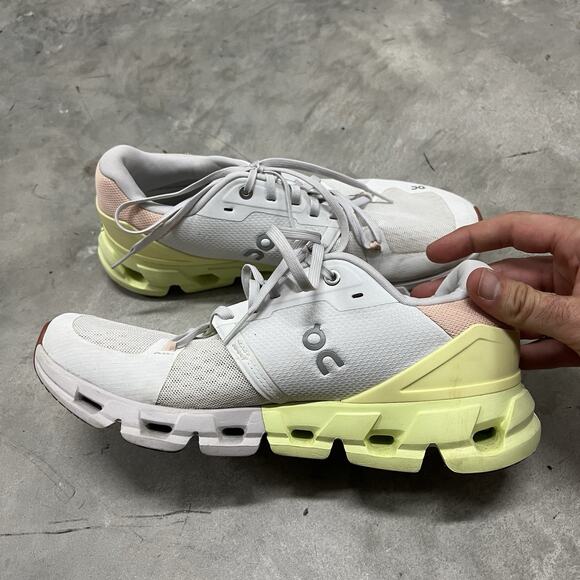 On Womens Cloudflyer 4 White Yellow Pink Running Shoes Sneakers Size W10 - Picture 6 of 9